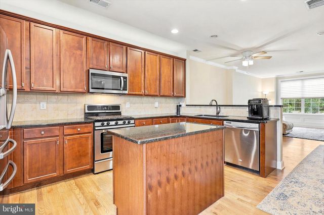 448 AURA RD, Glassboro, NJ 08028