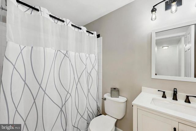 448 AURA RD, Glassboro, NJ 08028