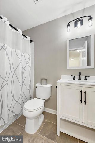 448 AURA RD, Glassboro, NJ 08028