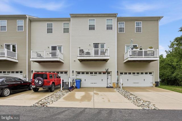 448 AURA RD, Glassboro, NJ 08028