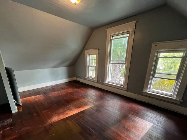 774 Lavette Avenue, Benton Harbor, MI 49022