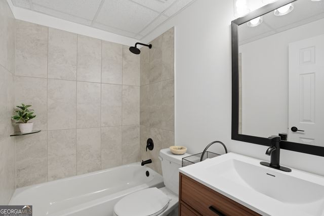 445 Clearlake Place, Stone Mountain, GA 30087