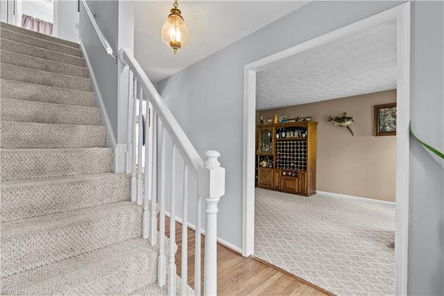 102 Kay CT, Carrollton, VA 23314