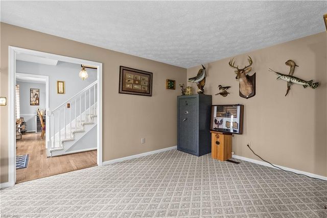 102 Kay CT, Carrollton, VA 23314