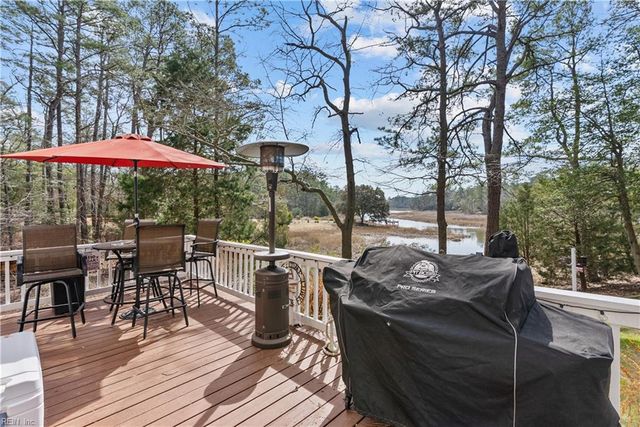 102 Kay CT, Carrollton, VA 23314