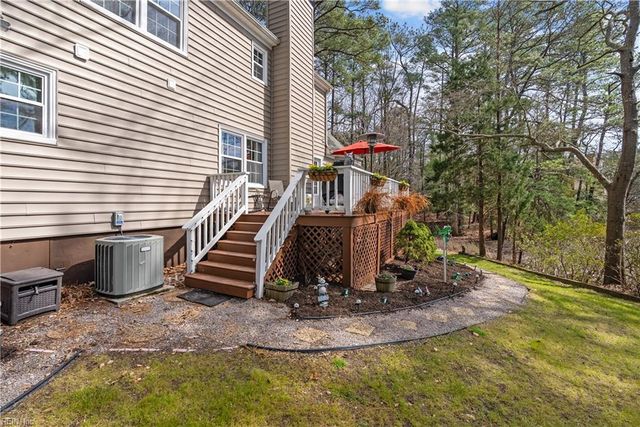 102 Kay CT, Carrollton, VA 23314