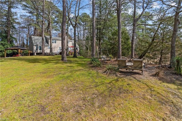 102 Kay CT, Carrollton, VA 23314