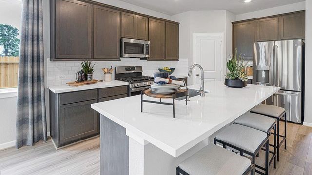 1319 N Yellow Rose Court, Tomball, TX 77375