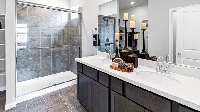 1319 N Yellow Rose Court, Tomball, TX 77375