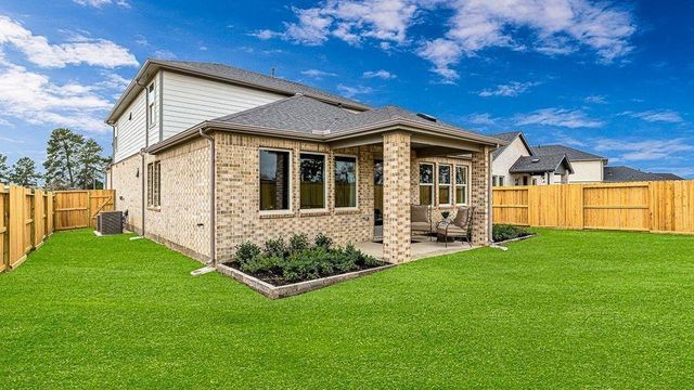 1319 N Yellow Rose Court, Tomball, TX 77375