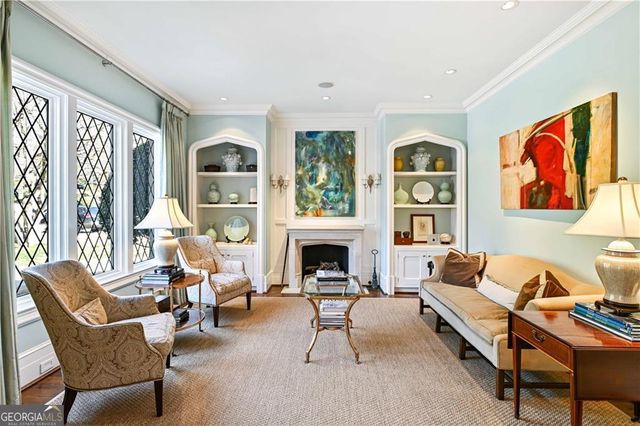 369 Pine Tree Drive NE, Atlanta, GA 30305