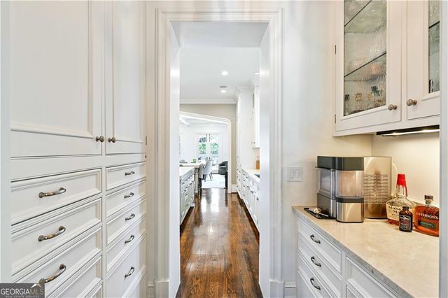 369 Pine Tree Drive NE, Atlanta, GA 30305