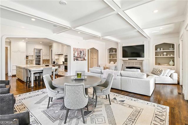 369 Pine Tree Drive NE, Atlanta, GA 30305