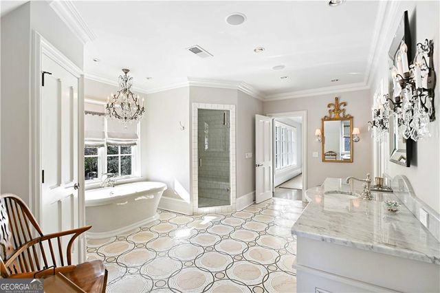 369 Pine Tree Drive NE, Atlanta, GA 30305