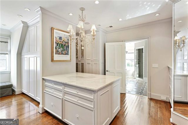 369 Pine Tree Drive NE, Atlanta, GA 30305