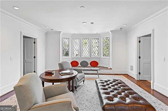 369 Pine Tree Drive NE, Atlanta, GA 30305