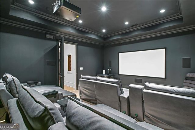 369 Pine Tree Drive NE, Atlanta, GA 30305