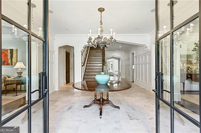 369 Pine Tree Drive NE, Atlanta, GA 30305