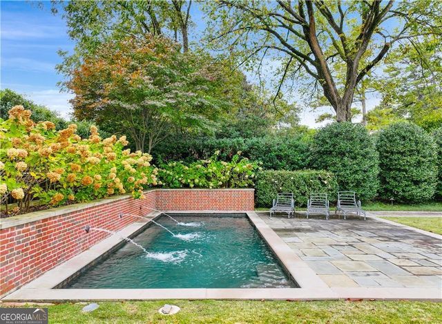 369 Pine Tree Drive NE, Atlanta, GA 30305