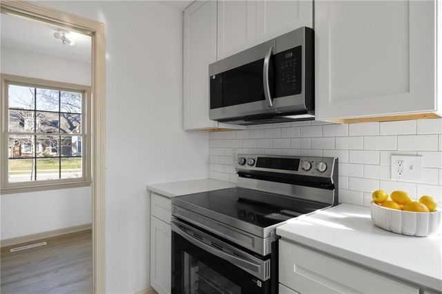 9718 Appleton Avenue, Kansas City, MO 64134