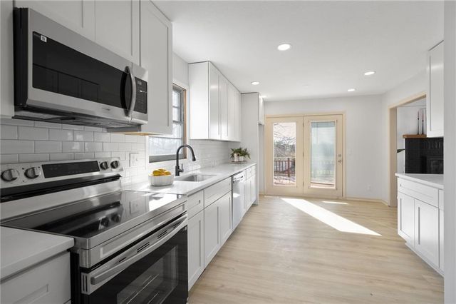 9718 Appleton Avenue, Kansas City, MO 64134