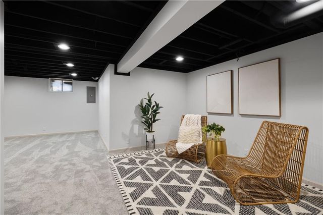 9718 Appleton Avenue, Kansas City, MO 64134