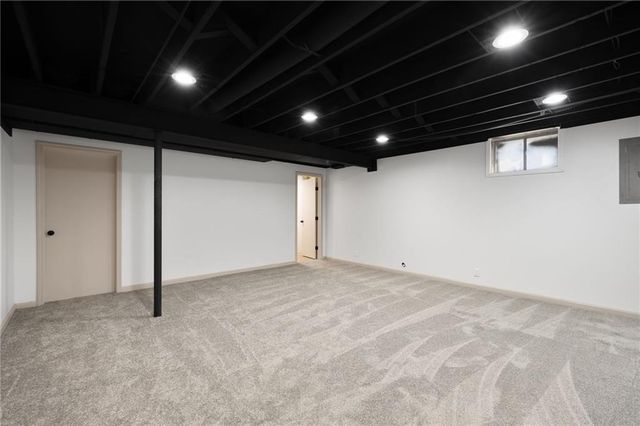 9718 Appleton Avenue, Kansas City, MO 64134