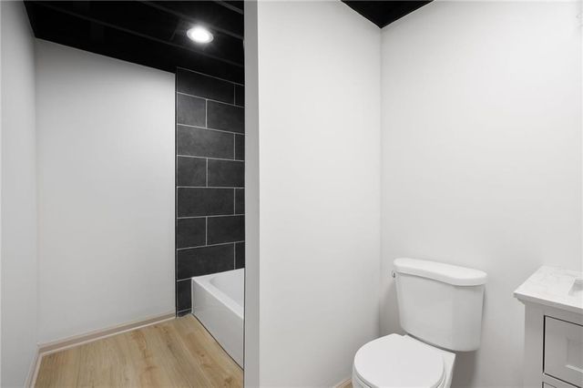 9718 Appleton Avenue, Kansas City, MO 64134