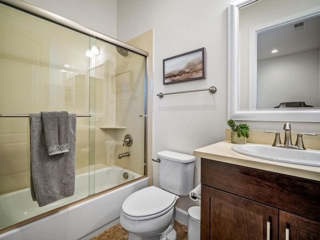 130 Lockwood Ct, El Dorado Hills, CA 95762