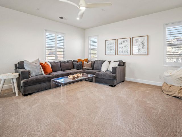 130 Lockwood Ct, El Dorado Hills, CA 95762