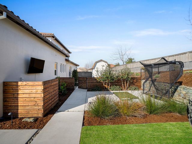 130 Lockwood Ct, El Dorado Hills, CA 95762