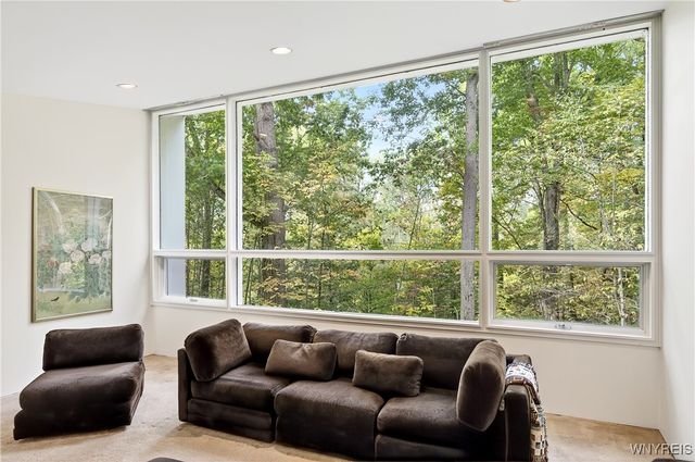 10 Clark Court, Elma, NY 14059