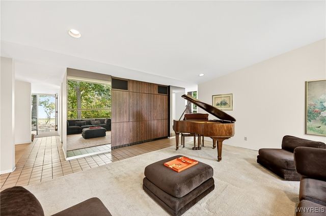 10 Clark Court, Elma, NY 14059