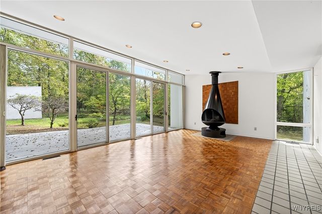 10 Clark Court, Elma, NY 14059