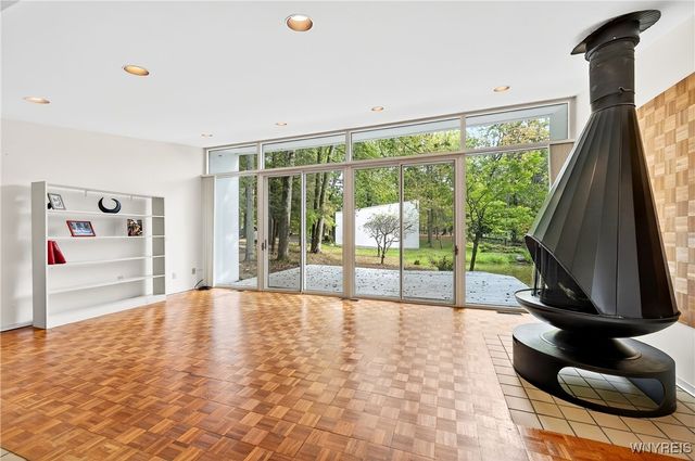 10 Clark Court, Elma, NY 14059