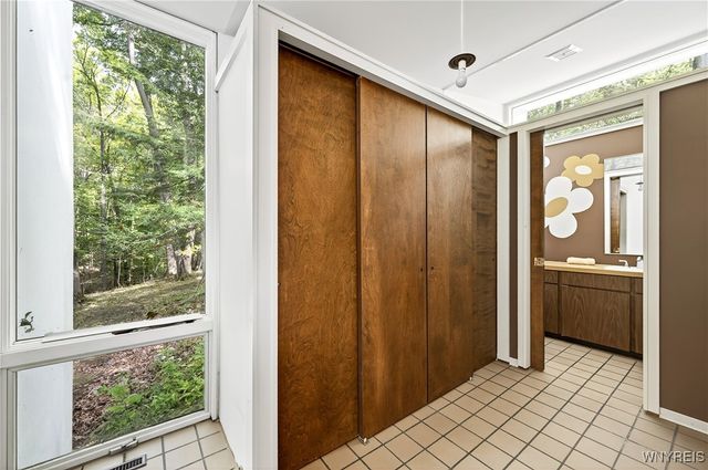 10 Clark Court, Elma, NY 14059