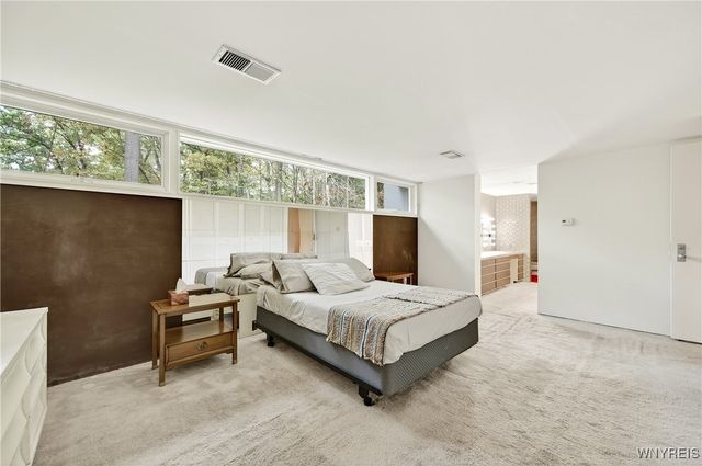 10 Clark Court, Elma, NY 14059