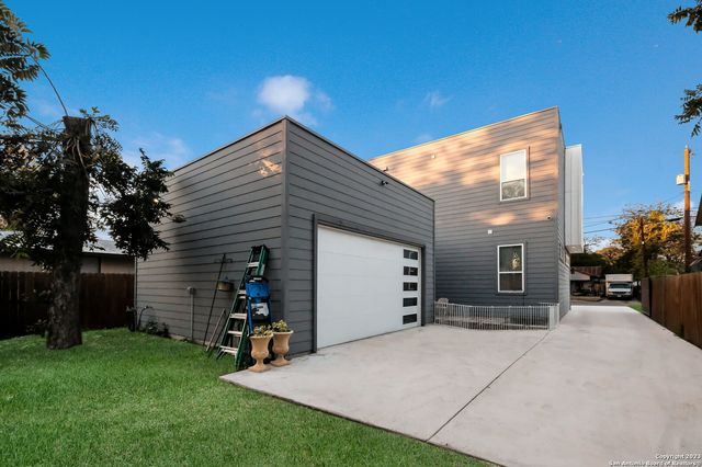 320 SAINT FRANCIS AVE, San Antonio, TX 78204