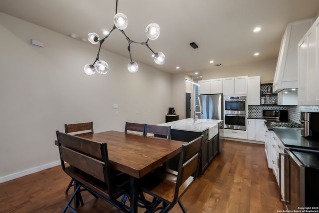 320 SAINT FRANCIS AVE, San Antonio, TX 78204