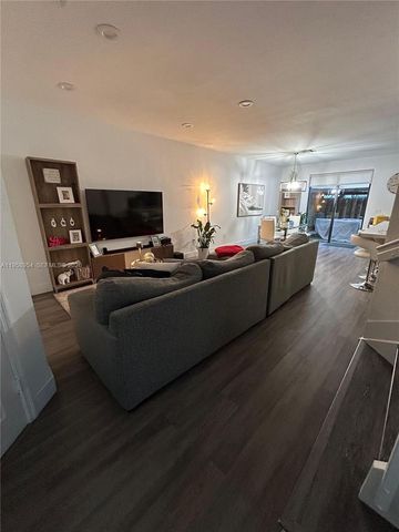 11625 NW 87th Ln 11625, Doral, FL 33178