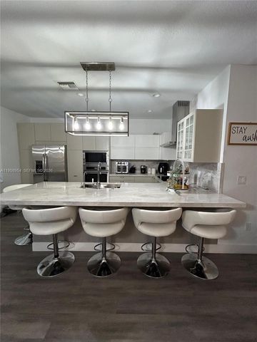 11625 NW 87th Ln 11625, Doral, FL 33178