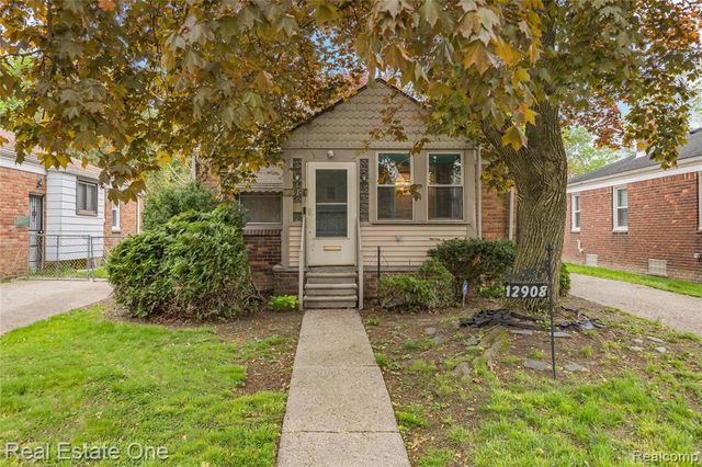 12908 Grayfield Street, Detroit, MI 48223