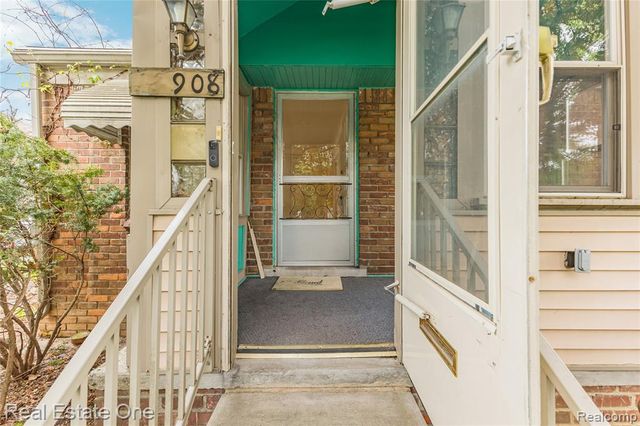 12908 Grayfield Street, Detroit, MI 48223