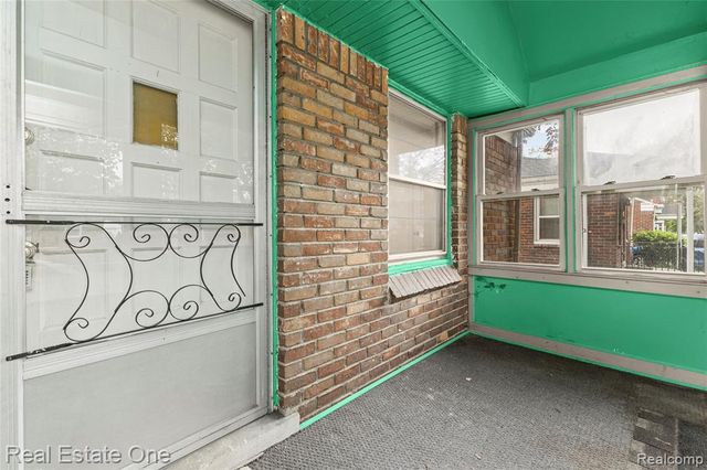12908 Grayfield Street, Detroit, MI 48223