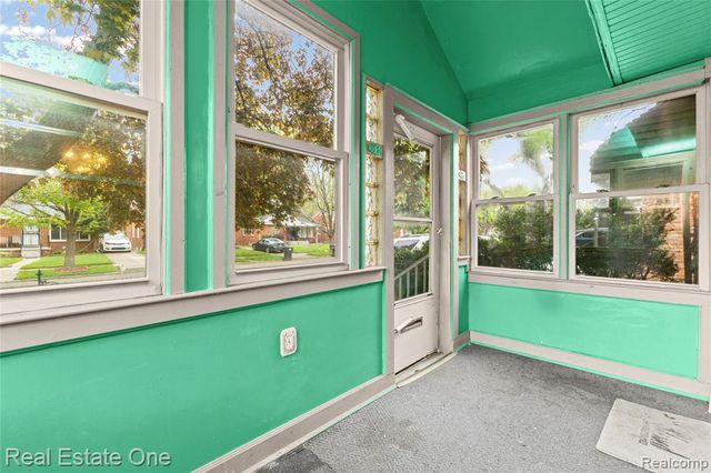 12908 Grayfield Street, Detroit, MI 48223