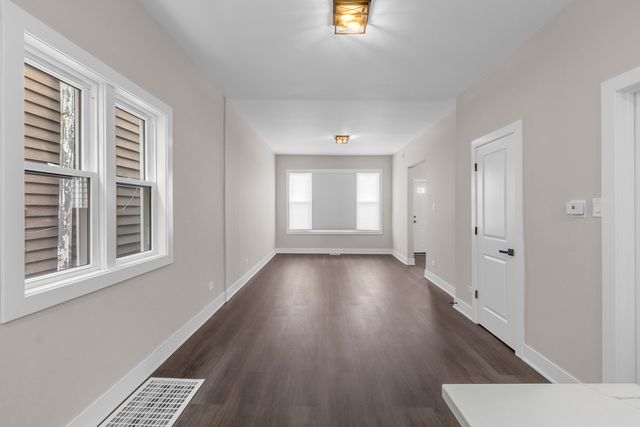 3823 W Wabansia Avenue, Chicago, IL 60647