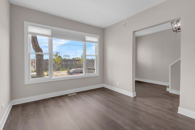 3823 W Wabansia Avenue, Chicago, IL 60647
