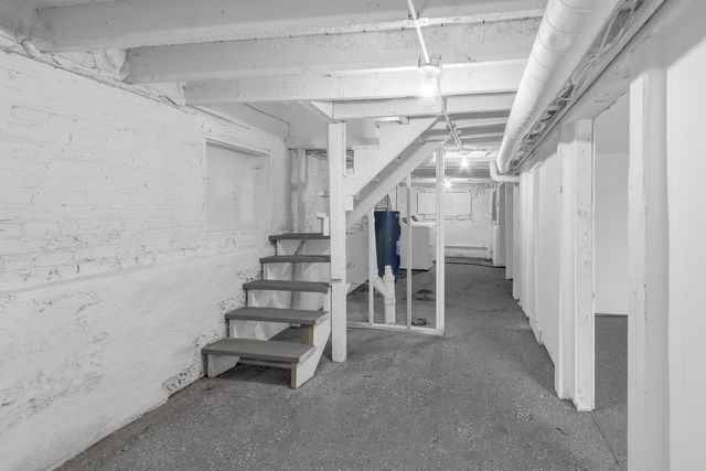 3823 W Wabansia Avenue, Chicago, IL 60647
