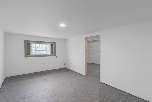 3823 W Wabansia Avenue, Chicago, IL 60647