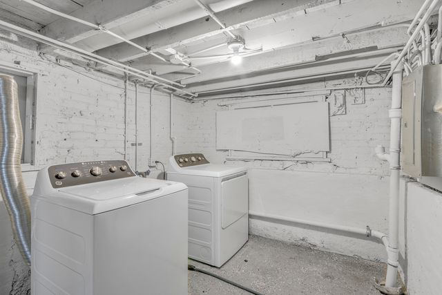 3823 W Wabansia Avenue, Chicago, IL 60647